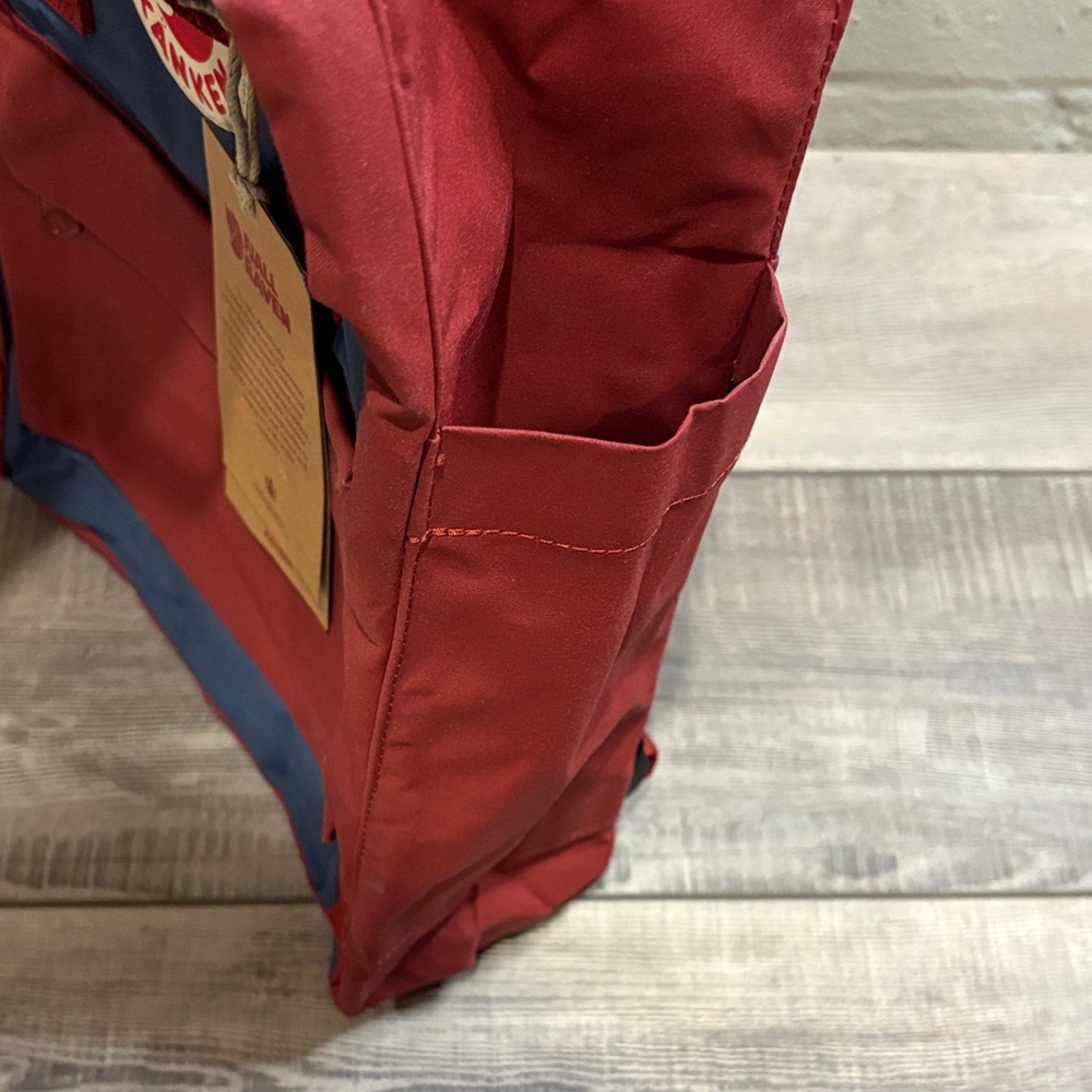 Fjallraven Kånken Classic Backpack - Deep Red and Navy NWT*see details - Picture 6 of 10